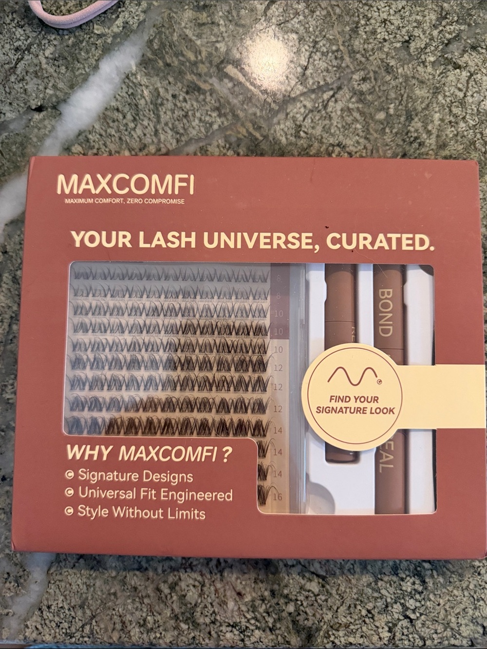 Maxcomfi Lash Kit - Tweezers, Lashes, Bond&Seal, Remover